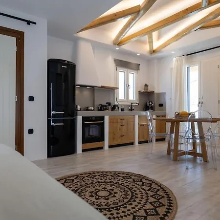 דירה Gallantry Galanado