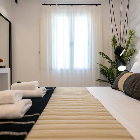 Gallantry Apartment