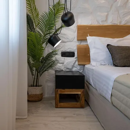 Gallantry * Galanado